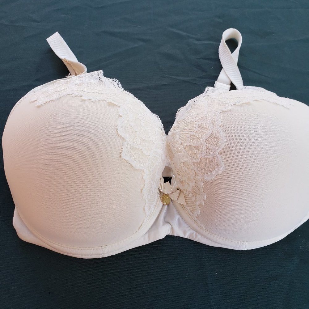 Chantelle Orangerie Lace Plunge Bra - NWOT - Ivory - 36F